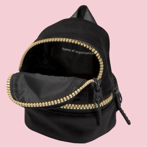 NWOT! LULU-LEMON MINY BACKPACK BLACK WITH GOLD ZIPPER & CARBINU IN GOLD W/ NAME. - Picture 2 of 12